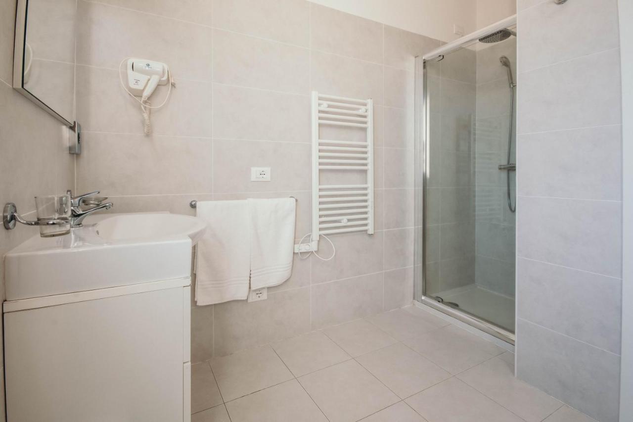 Al 13 Rosso - Lakeside Leisure & Business Стреза Экстерьер фото