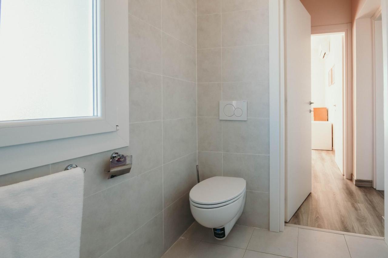 Al 13 Rosso - Lakeside Leisure & Business Стреза Экстерьер фото